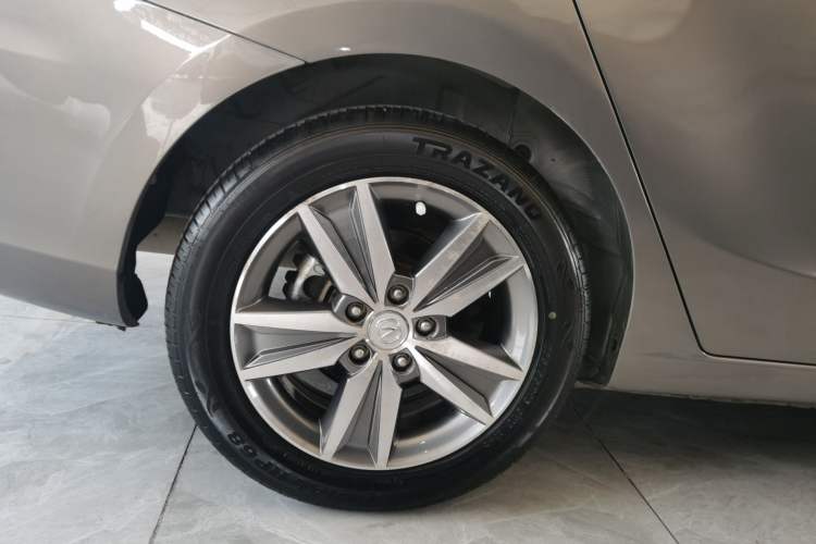 Used CHANGAN Eado 2015 1.6L Manual Luxury Model China V Standard Exterior 8
