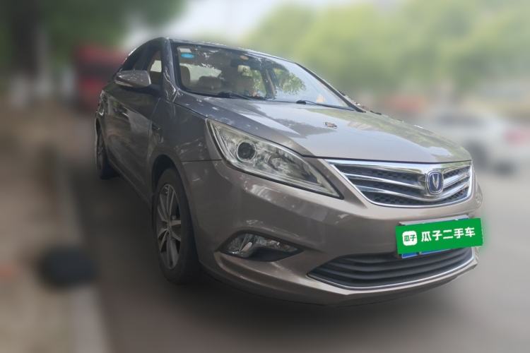 Used CHANGAN Eado 2015 1.6L Manual Luxury Model China V Standard Front Right 45 Deg