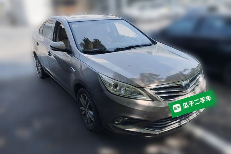 Used CHANGAN Eado 2015 1.6L Manual Luxury Model China IV Standard Front Right 45 Deg