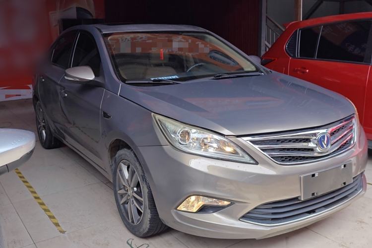 Used CHANGAN Eado 2015 1.6L Manual Luxury Model China V Standard Front Right 45 Deg