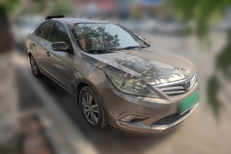 Used CHANGAN Eado 2015 1.6L Manual Luxury Model China V Standard Front Right 45 Deg