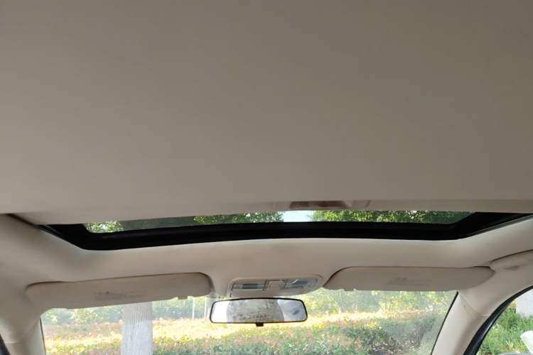 Used CHANGAN Eado 2015 1.6L Manual Luxury Model China IV Standard Headliner