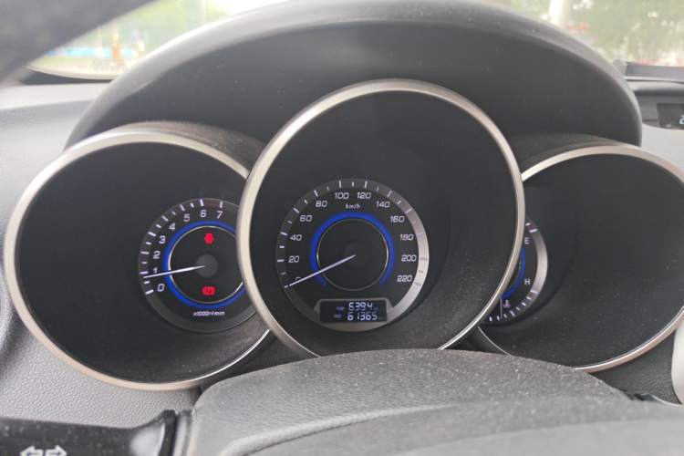 Used CHANGAN Eado 2015 1.6L Manual Luxury Model China V Standard Instrument Cluster