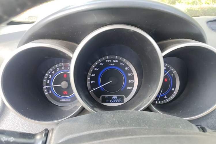 Used CHANGAN Eado 2015 1.6L Manual Luxury Model China IV Standard Instrument Cluster