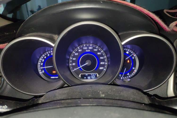 Used CHANGAN Eado 2015 1.6L Manual Luxury Model China V Standard Instrument Cluster