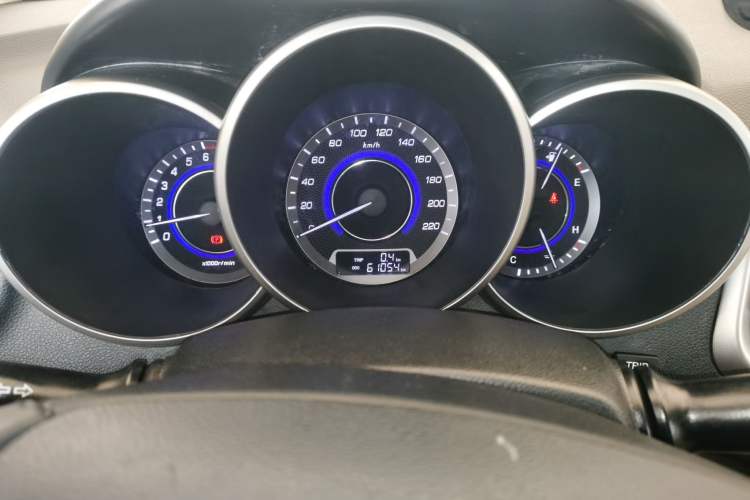 Used CHANGAN Eado 2015 1.6L Manual Luxury Model China V Standard Instrument Cluster