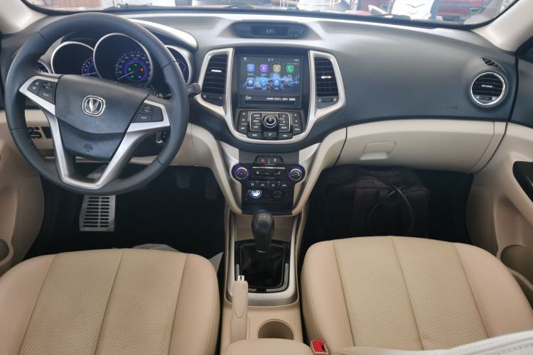 Used CHANGAN Eado 2015 1.6L Manual Luxury Model China V Standard Interior 2