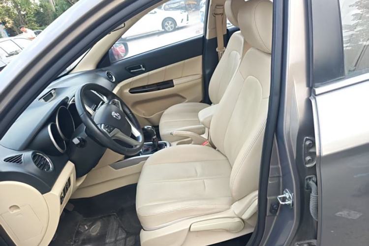 Used CHANGAN Eado 2015 1.6L Manual Luxury Model China V Standard Interior 5