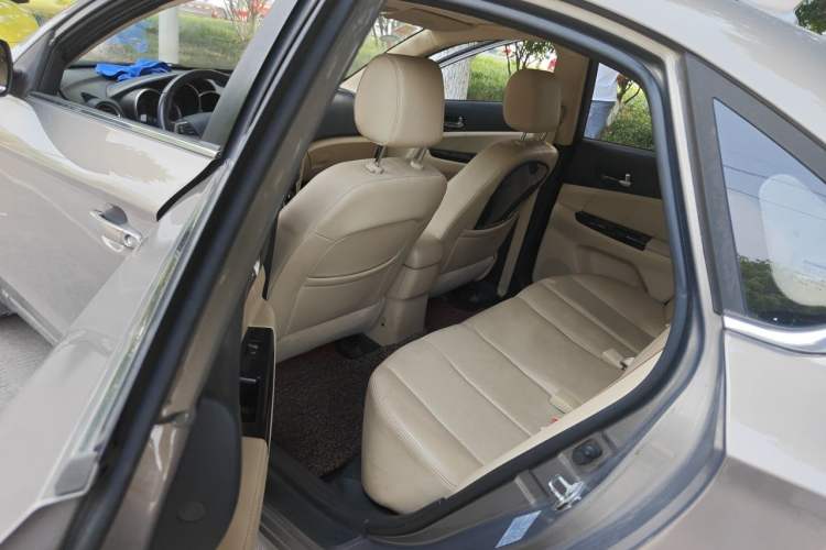 Used CHANGAN Eado 2015 1.6L Manual Luxury Model China V Standard Left Rear Seat