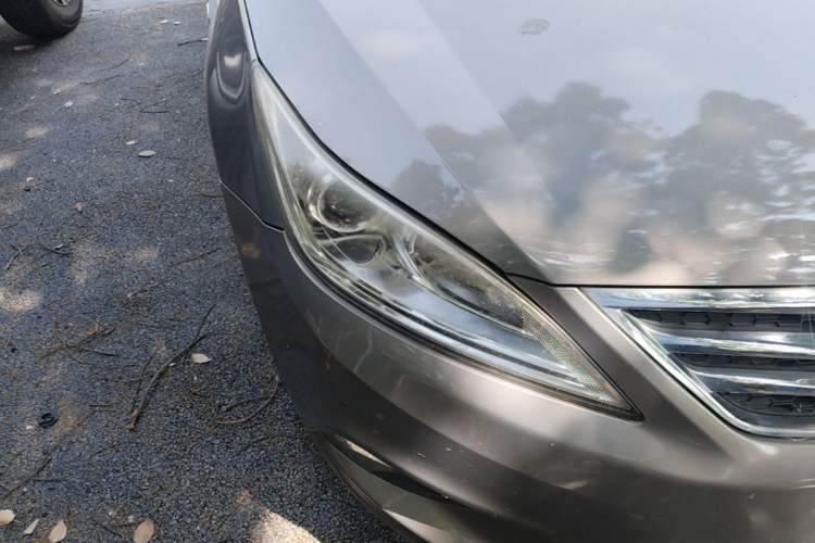 Used CHANGAN Eado 2015 1.6L Manual Luxury Model China IV Standard Right Front Headlight