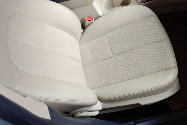 Used CHANGAN Eado 2015 1.6L Manual Luxury Model China V Standard Right Front Seat