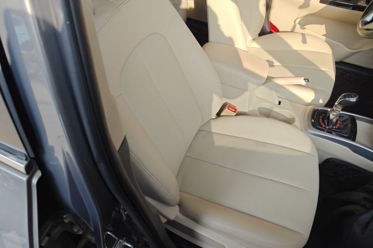 Used CHANGAN Eado 2015 1.6L Manual Luxury Model China V Standard Right Front Seat