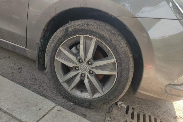 Used CHANGAN Eado 2015 1.6L Manual Luxury Model China V Standard Right Front Wheel Hub