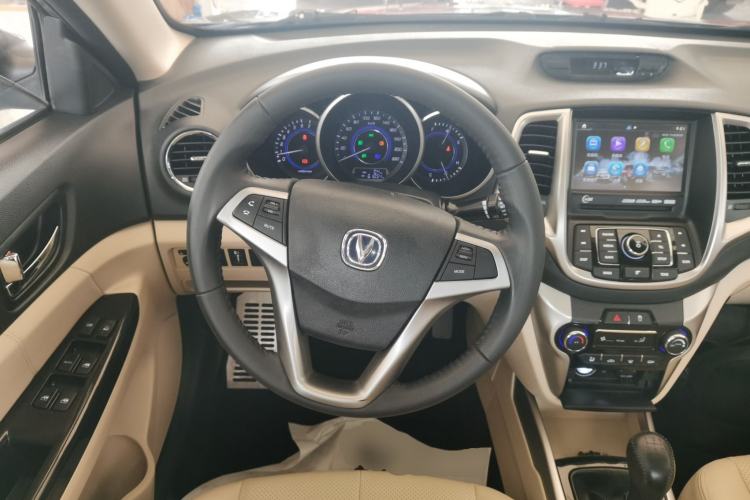 Used CHANGAN Eado 2015 1.6L Manual Luxury Model China V Standard Steering Wheel