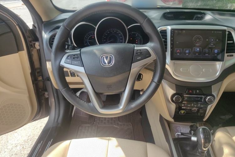 Used CHANGAN Eado 2015 1.6L Manual Luxury Model China V Standard Steering Wheel