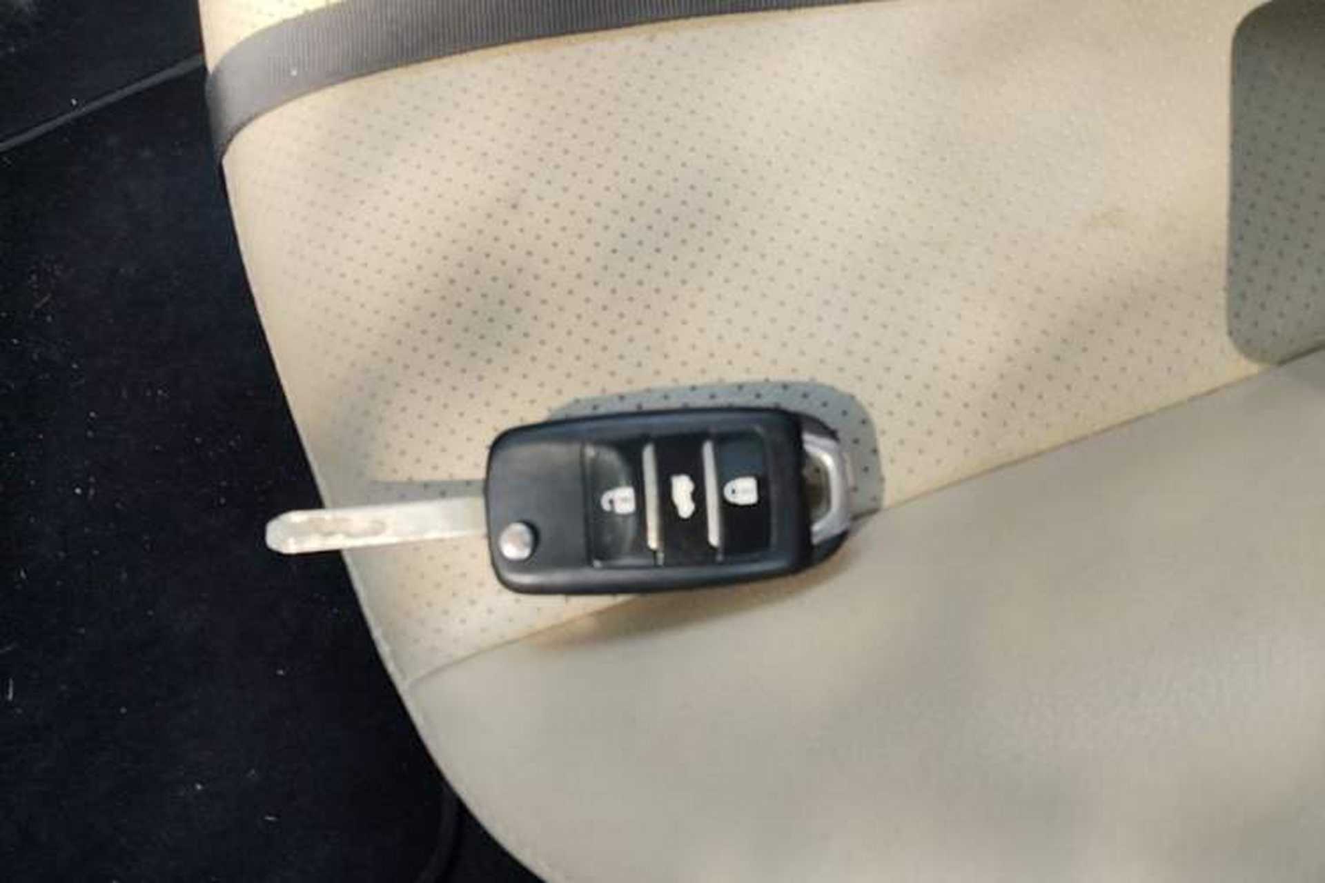 Used CHANGAN Eado 2015 1.6L Manual Luxury Model China IV Standard Vehicle Key