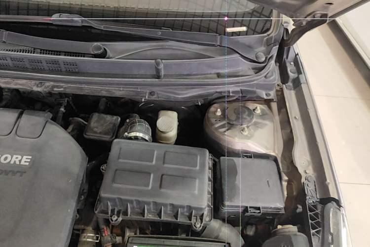 Used CHANGAN Eado 2015 1.6L Automatic Luxury Model Engine Bay Left