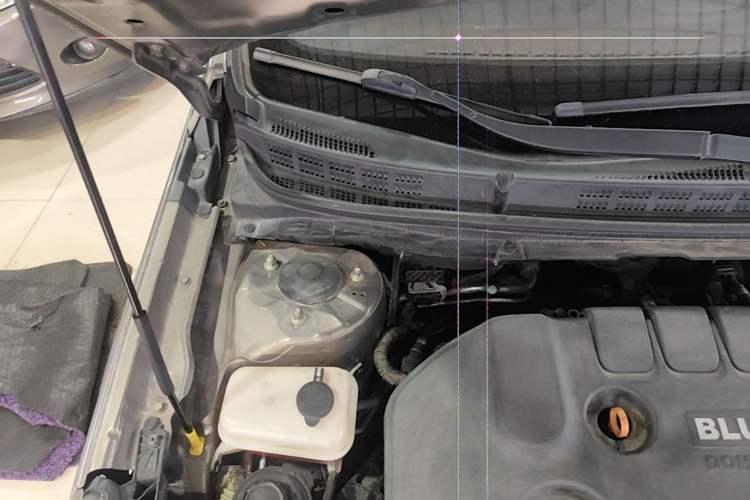 Used CHANGAN Eado 2015 1.6L Automatic Luxury Model Engine Bay Right