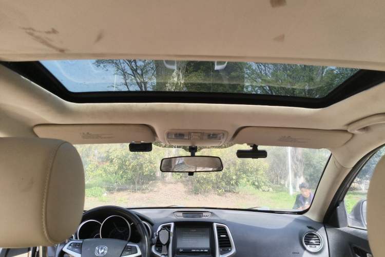 Used CHANGAN Eado 2015 1.6L Manual Luxury Model China IV Standard Headliner