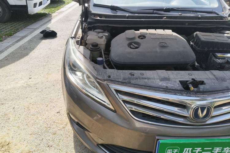 Used CHANGAN Eado 2015 1.6L Manual Luxury Model China IV Standard Right Front Headlight