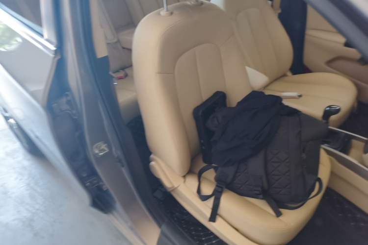 Used CHANGAN Eado 2015 1.6L Manual Luxury Model China V Standard Right Front Seat
