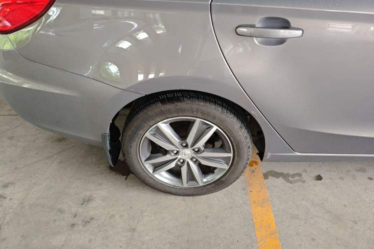 Used CHANGAN Eado 2015 1.6L Manual Luxury Model China V Standard Right Rear Wheel Hub