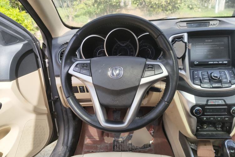Used CHANGAN Eado 2015 1.6L Manual Luxury Model China IV Standard Steering Wheel