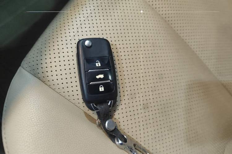 Used CHANGAN Eado 2015 1.6L Automatic Luxury Model Vehicle Key