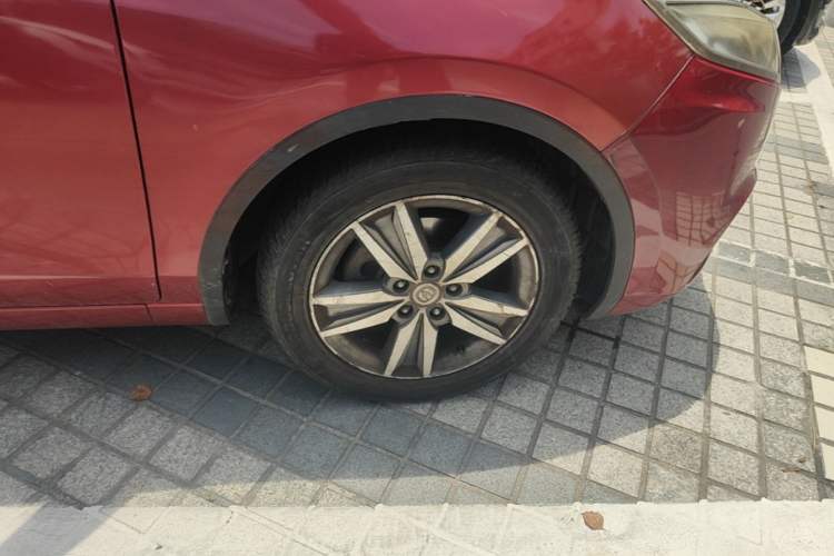 Used CHANGAN Eado 2015 1.6L Automatic Junku Model China IV Standard Right Front Wheel Hub