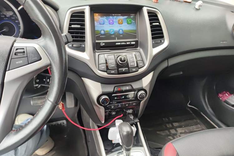 Used CHANGAN Eado 2015 1.6L Automatic Junku Model China IV Standard Audio And AC Panel