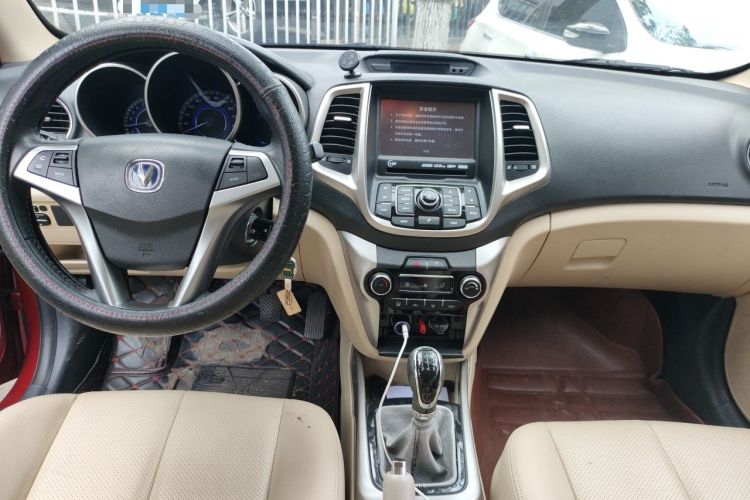 Used CHANGAN Eado 2015 1.6L Manual Luxury Model China V Standard Audio And AC Panel