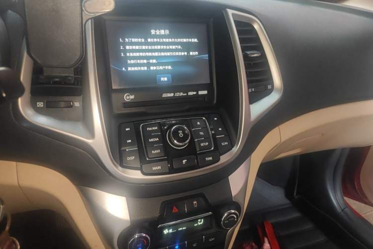 Used CHANGAN Eado 2015 1.6L Manual Flagship Model Audio And AC Panel