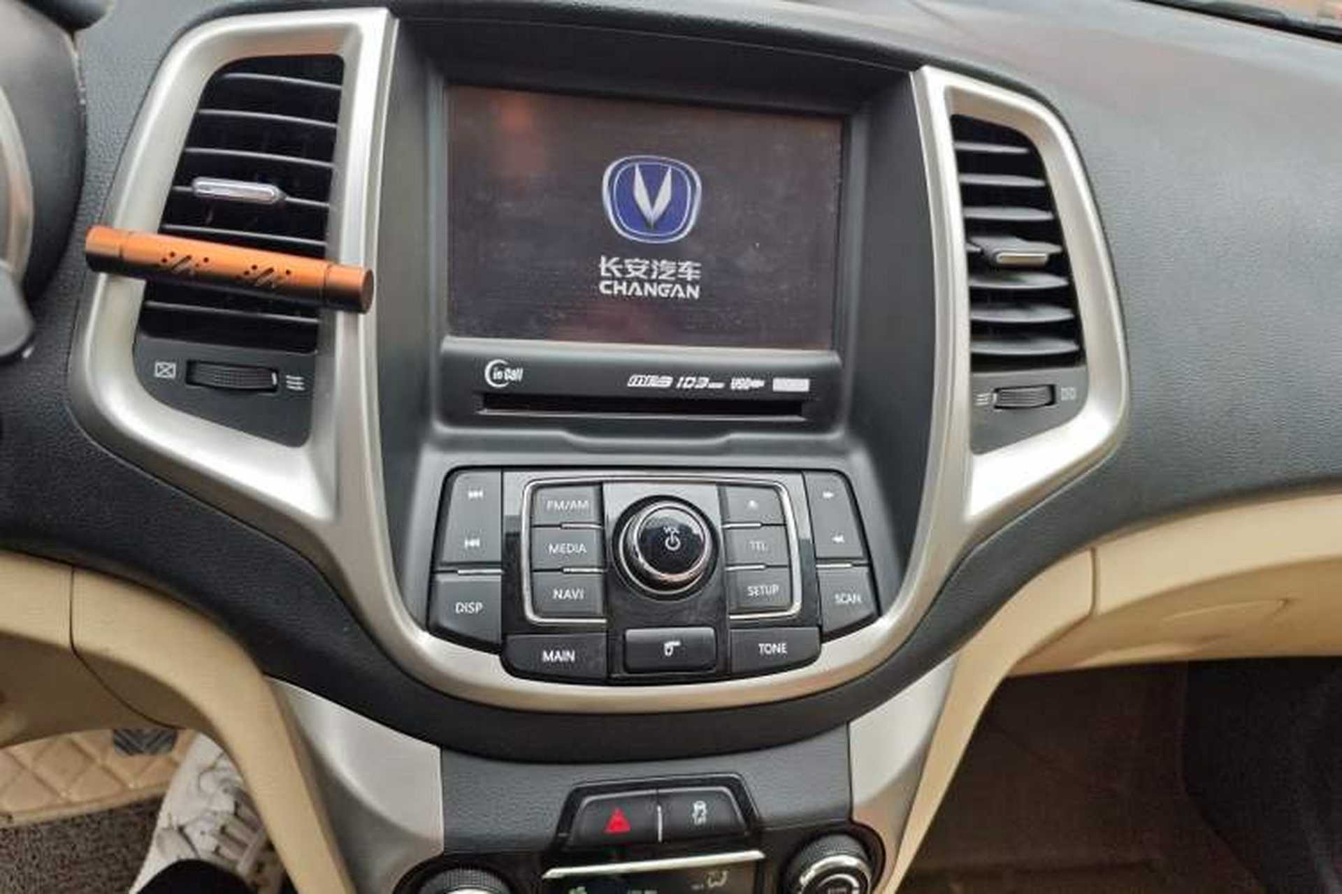 Used CHANGAN Eado 2015 1.6L Manual Luxury Model China IV Standard Audio And AC Panel