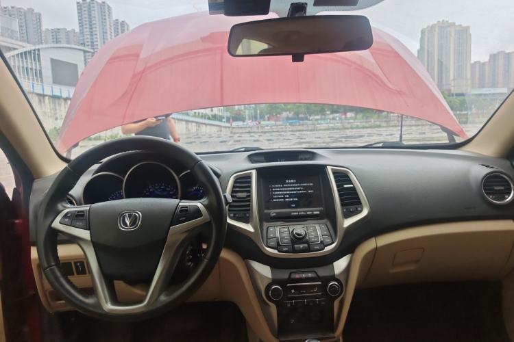 Used CHANGAN Eado 2015 1.6L Automatic Luxury Model Center Console