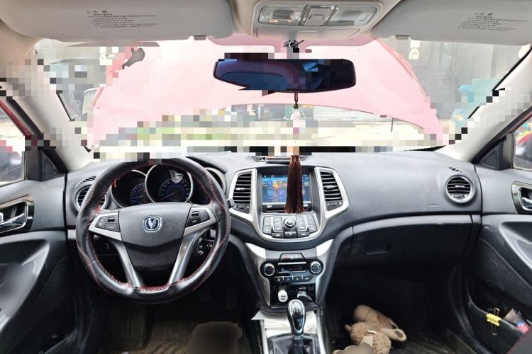 Used CHANGAN Eado 2015 1.6L Manual Junku Model China IV Standard Center Console