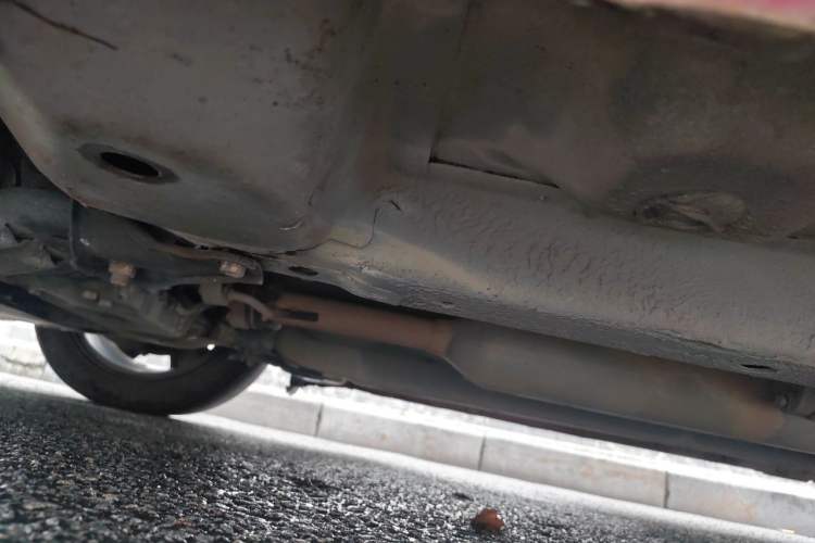 Used CHANGAN Eado 2015 1.6L Manual Junku Model China IV Standard Chassis Front