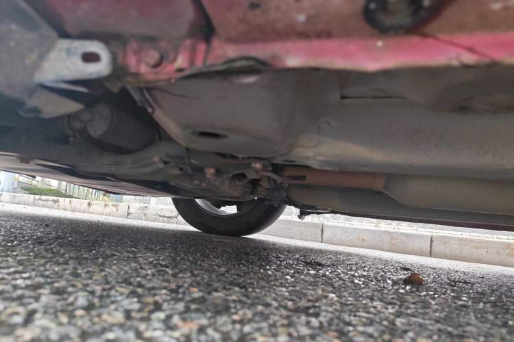 Used CHANGAN Eado 2015 1.6L Manual Junku Model China IV Standard Chassis Front Left
