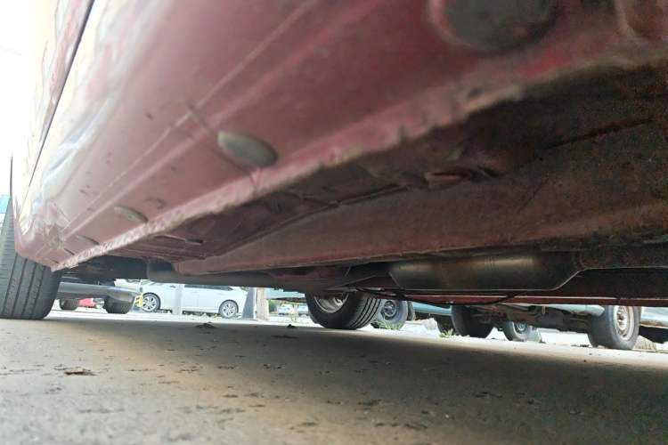 Used CHANGAN Eado 2015 1.6L Manual Flagship Model Chassis Front Right