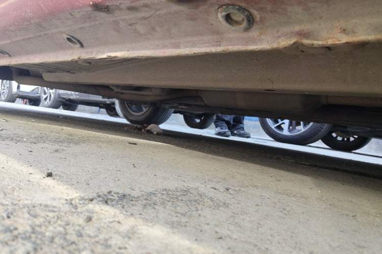 Used CHANGAN Eado 2015 1.6L Manual Elite Model China IV Standard Chassis Front Right