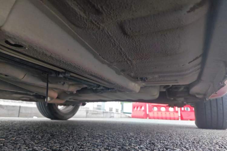 Used CHANGAN Eado 2015 1.6L Manual Junku Model China IV Standard Chassis Rear