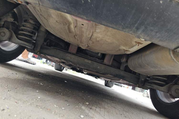 Used CHANGAN Eado 2015 1.6L Manual Junku Model China IV Standard Chassis Rear