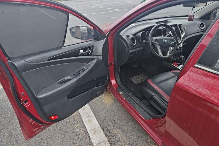 Used CHANGAN Eado 2015 1.6L Automatic Junku Model China V Standard Driver Seat