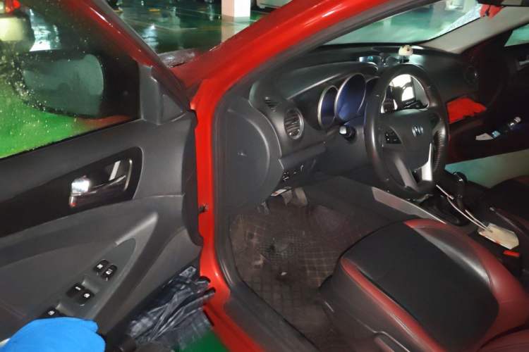 Used CHANGAN Eado 2015 1.6L Manual ZhiKu Model China IV Standard Driver Seat