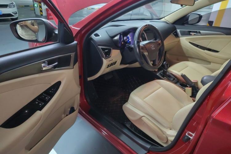 Used CHANGAN Eado 2015 1.6L Automatic Luxury Model Driver Seat