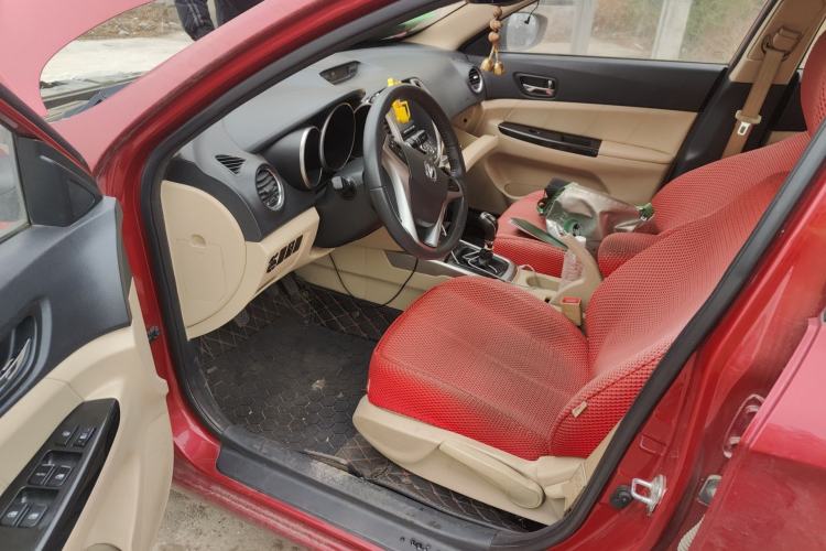 Used CHANGAN Eado 2015 1.6L Manual Luxury Model China V Standard Driver Seat