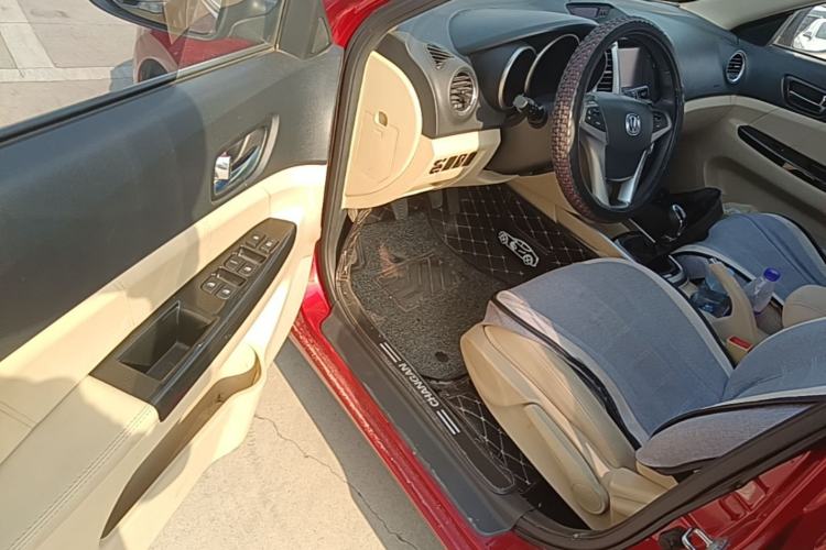 Used CHANGAN Eado 2015 1.6L Manual Luxury Model China V Standard Driver Seat