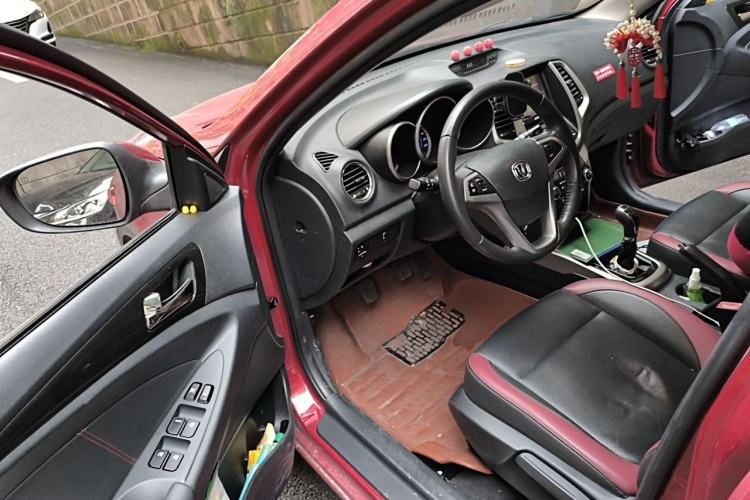 Used CHANGAN Eado 2015 1.6L Manual Junku Model China V Standard Driver Seat