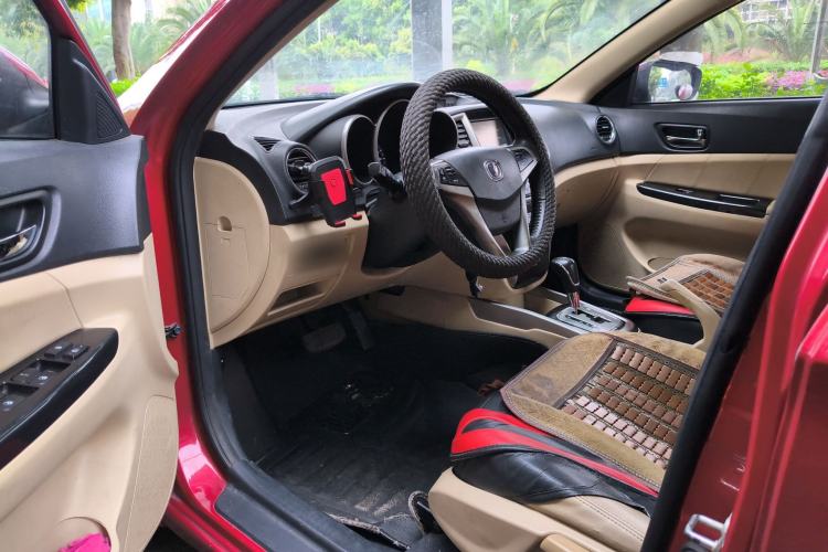 Used CHANGAN Eado 2015 1.6L Automatic Luxury Model Driver Seat