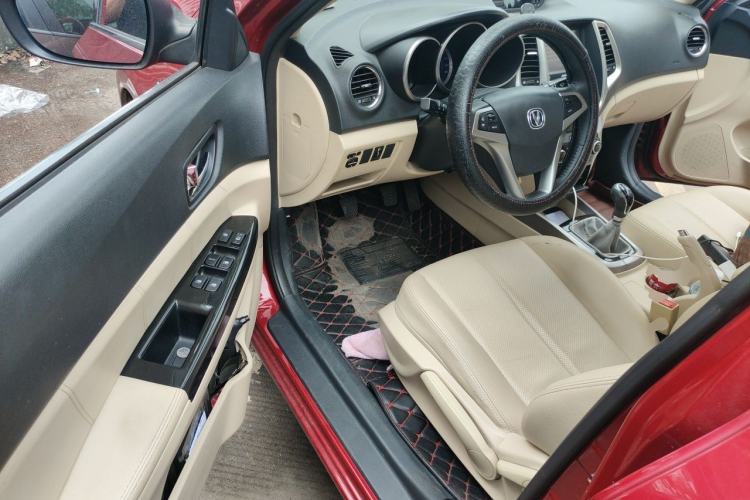 Used CHANGAN Eado 2015 1.6L Manual Luxury Model China V Standard Driver Seat