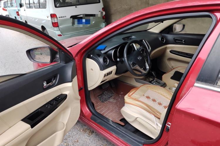 Used CHANGAN Eado 2015 1.6L Automatic Luxury Model Driver Seat